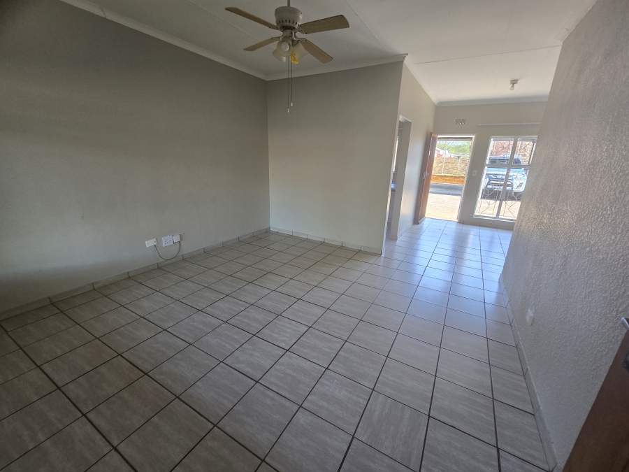 To Let 2 Bedroom Property for Rent in La Hoff North West